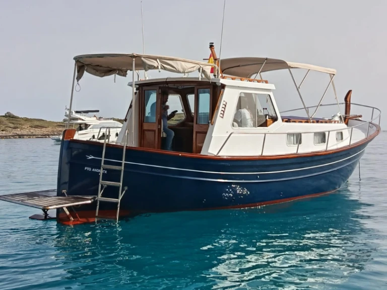 Ein C.NAV.MALL MYABCA 900 mieten in Palma de Mallorca