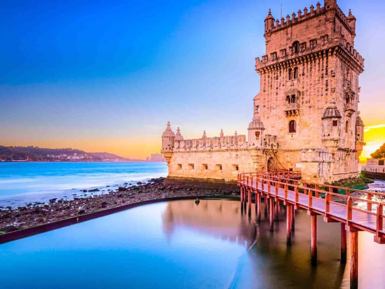 Motorboot mieten in Cascais zum besten Preis