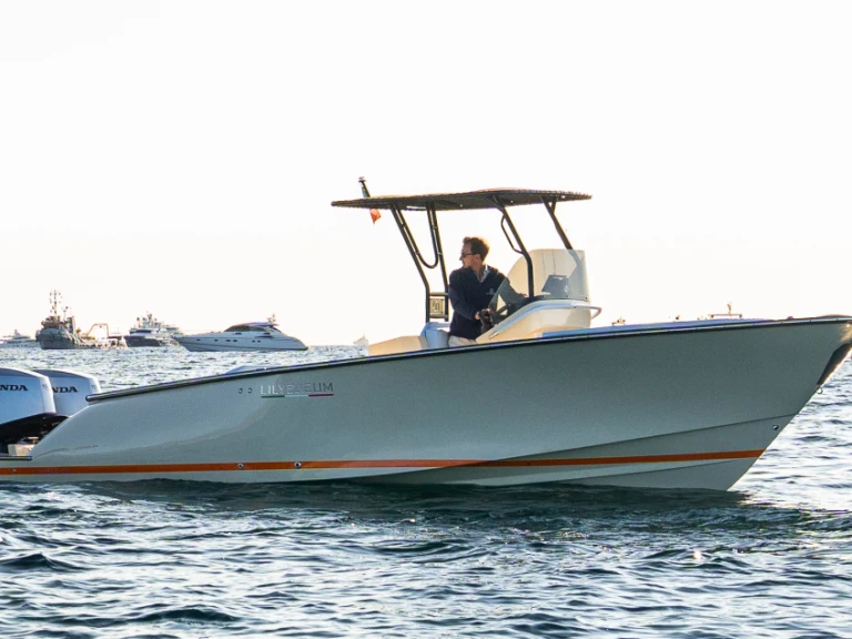 Motorboot mieten in Cascais zum besten Preis