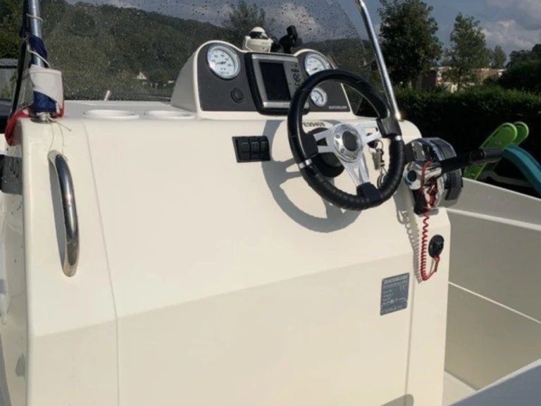 Boot mieten Dunkerque günstig AVTIV505OPEN