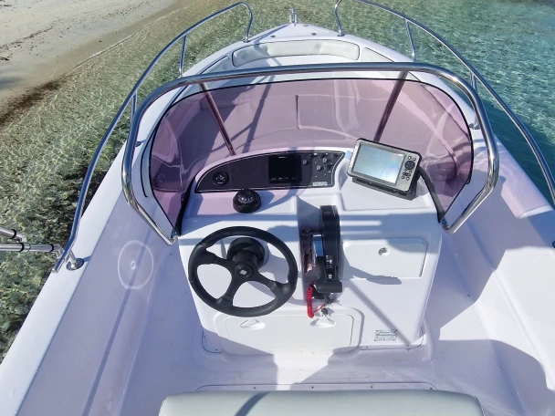 Boot mieten Saint-Florent günstig H19CC