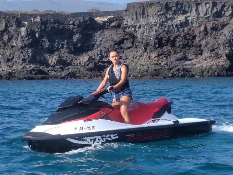 YachtCharter in Los Cristianos - Sea-Doo WAKE PRO 150 auf SamBoat