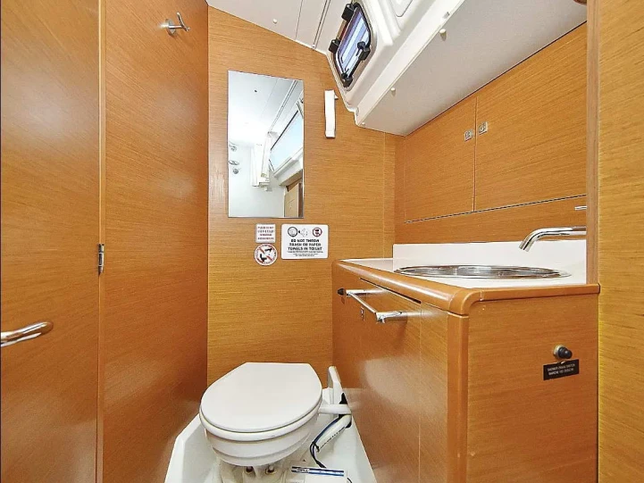 YachtCharter in Rhodos - Jeanneau Sun Odyssey 449 (4 cab.) auf SamBoat