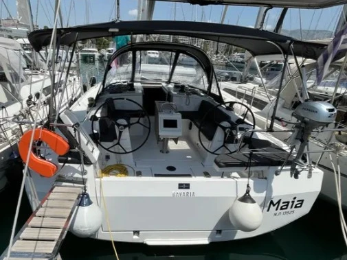 YachtCharter in Álimos - Bavaria Bavaria C42 (3 cab.) auf SamBoat