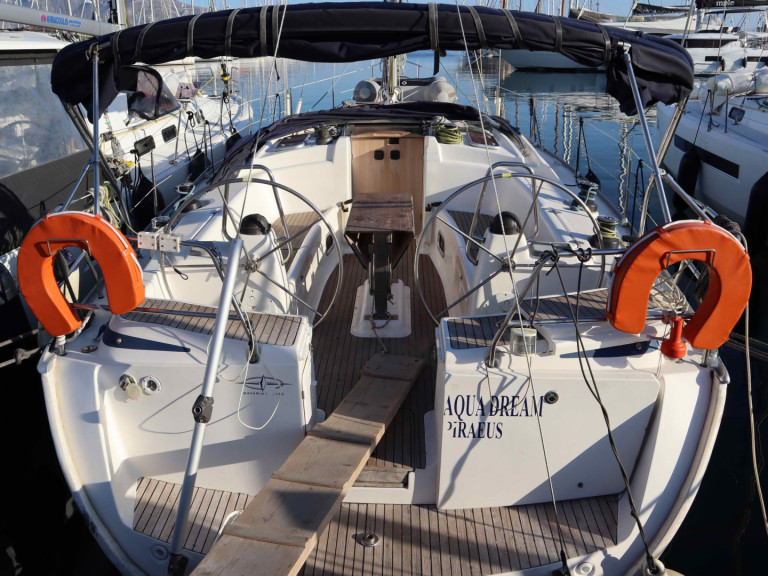 Bavaria Bavaria 43 Cruiser (3 cab.) mieten Néa Péramos