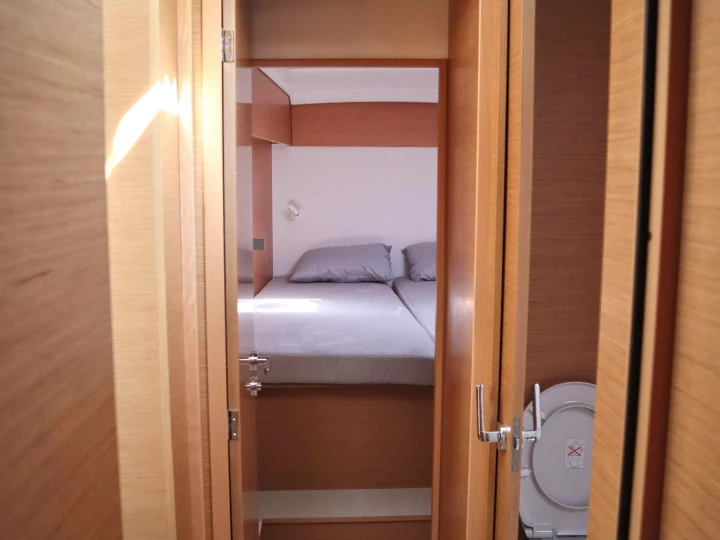 Excess Excess 11 (6 cab.) mieten Néa Péramos