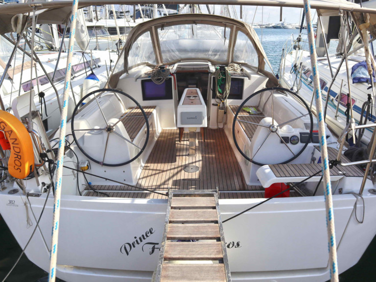 YachtCharter in Álimos - Dufour Dufour 382 Grand Large auf SamBoat