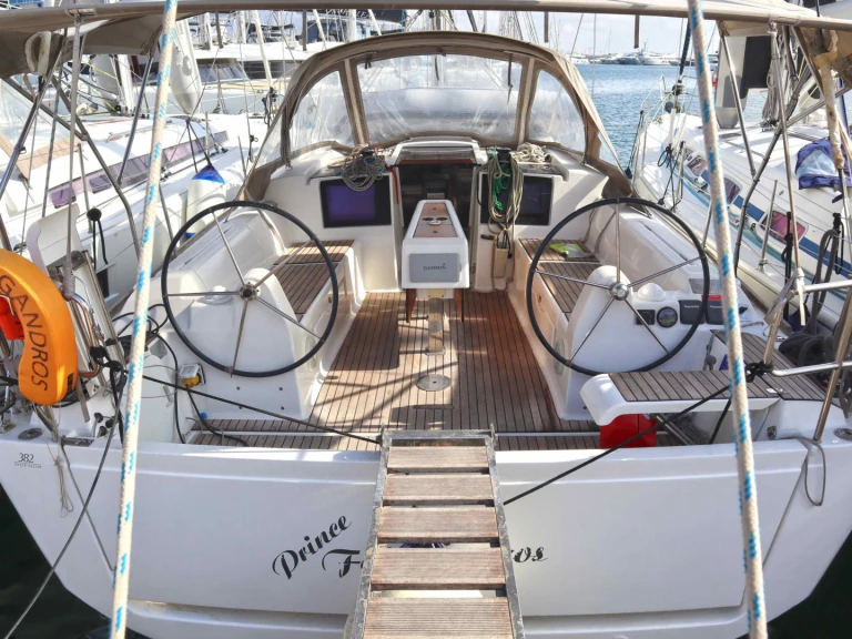 YachtCharter in Álimos - Dufour Dufour 382 Grand Large auf SamBoat