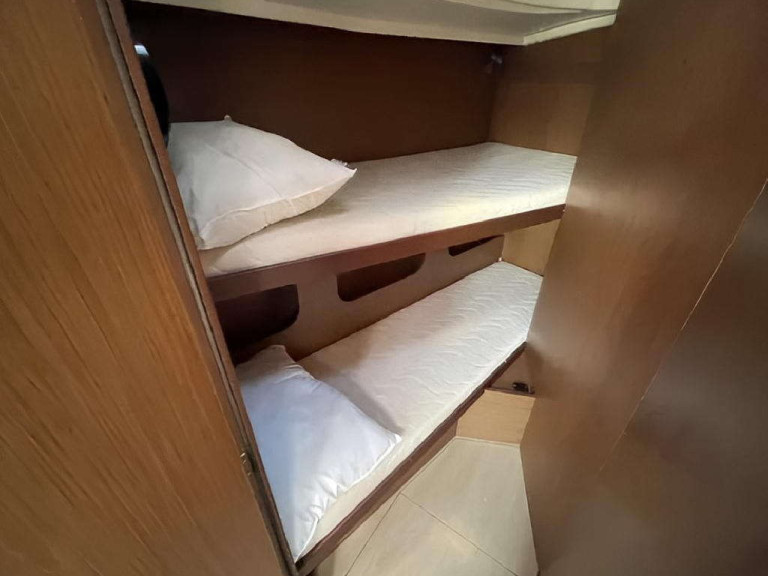 Vermietung Segelboot Bénéteau mit Führerschein
