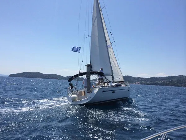 YachtCharter in Volos - Bavaria Bavaria 39 Cruiser (3 cab.) auf SamBoat