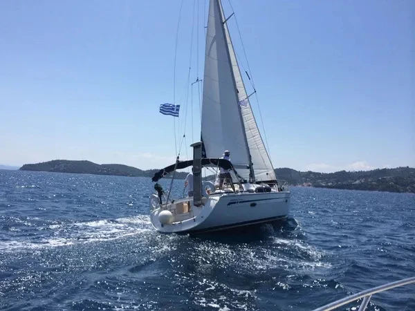 YachtCharter in Volos - Bavaria Bavaria 39 Cruiser (3 cab.) auf SamBoat