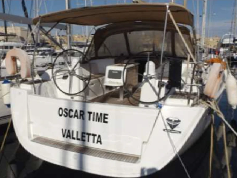 Boot mieten Kalkara günstig Dufour 450 GL (4 cab.)