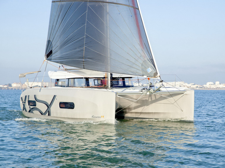 Boot mieten Tivat günstig Excess 11 (6 cab.)