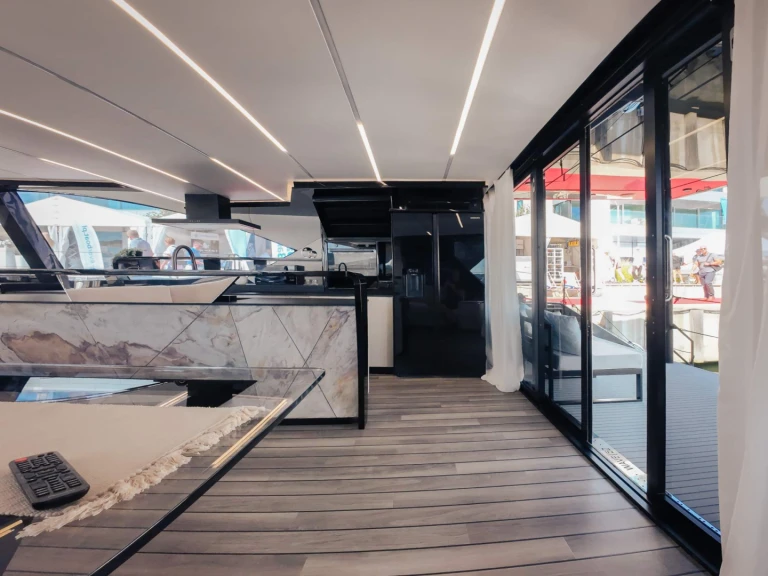 Katamaran mit oder ohne Skipper Wave mieten in Olbia