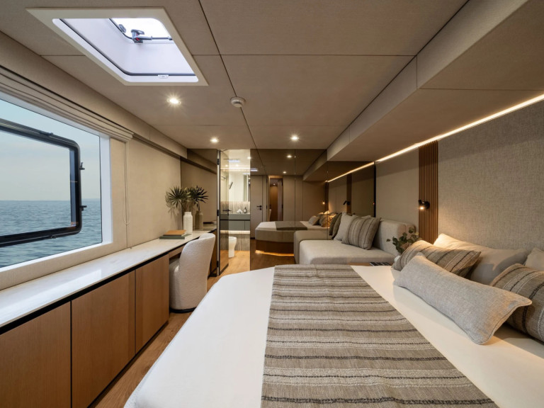 Boot mieten Olbia günstig Sunreef 70