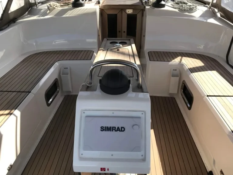 Bootsverleih Bavaria Bavaria Cruiser 51 (5 cab.) Álimos Samboat
