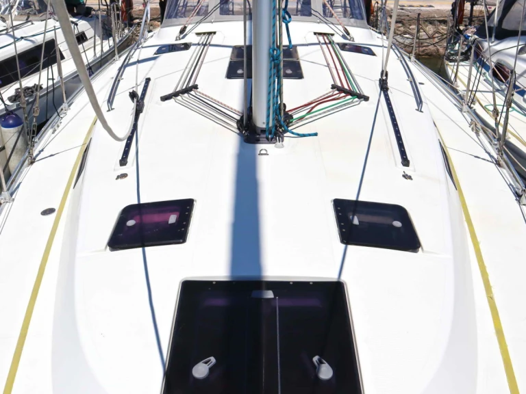 Segelboot mieten in Néa Péramos zum besten Preis