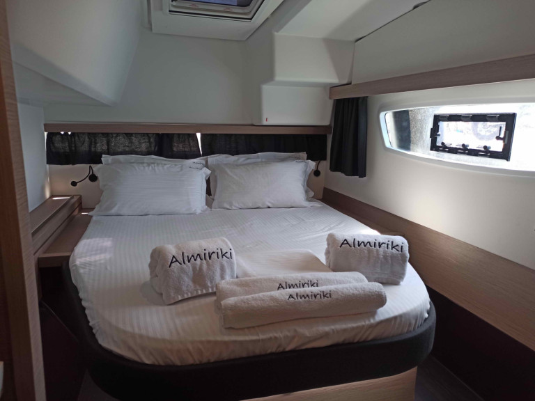 Fountaine Pajot Isla 40 (5 cab.) mieten Paros (Insel)