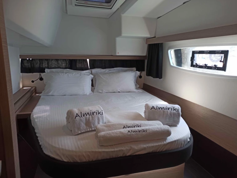 Fountaine Pajot Isla 40 (5 cab.) mieten Paros (Insel)