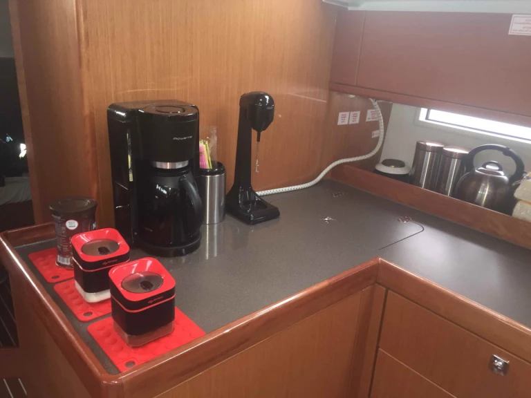 Bavaria Cruiser 46 mieten Skiathos