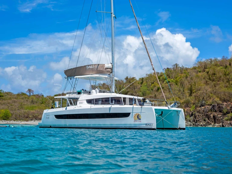 Vermietung Yacht Bali mit Führerschein