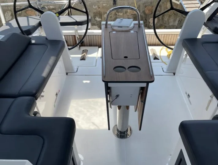 Boot mieten Álimos günstig Bavaria C42 (3 cab.)