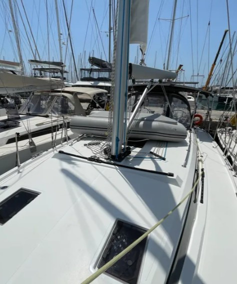 Segelboot mieten in Álimos - Bavaria Bavaria C42 (3 cab.)