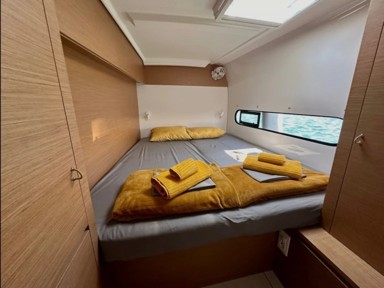 Katamaran mieten in Lefkáda - Excess Excess 11 (6 cab.)