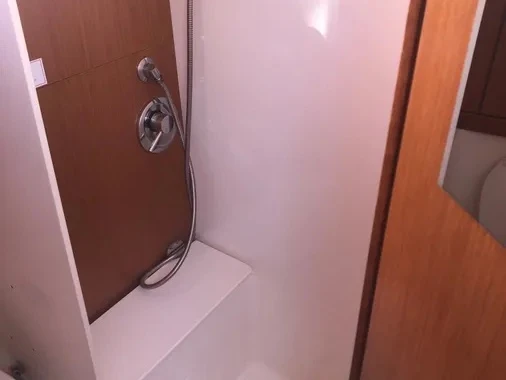 Segelboot mieten in Néa Péramos zum besten Preis