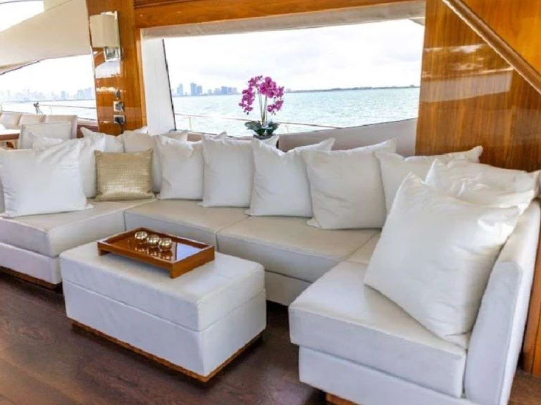Vermietung Yacht Sunseeker mit Führerschein