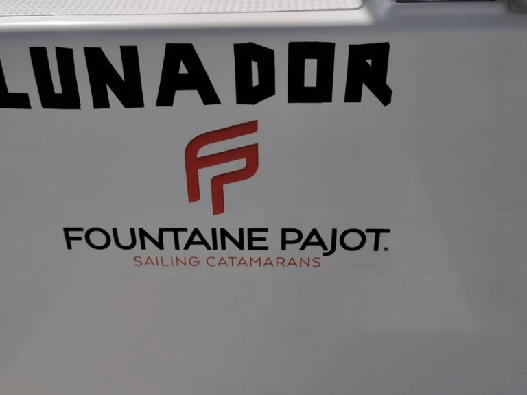 Ein Fountaine Pajot Isla 40 (5 cab.) mieten in Propriano