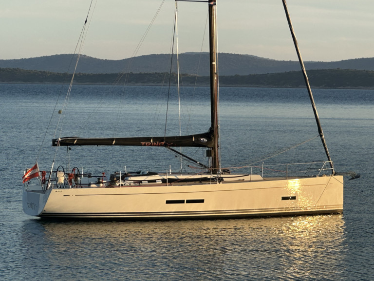 Ein Solaris Solaris One 44 mieten in Punat
