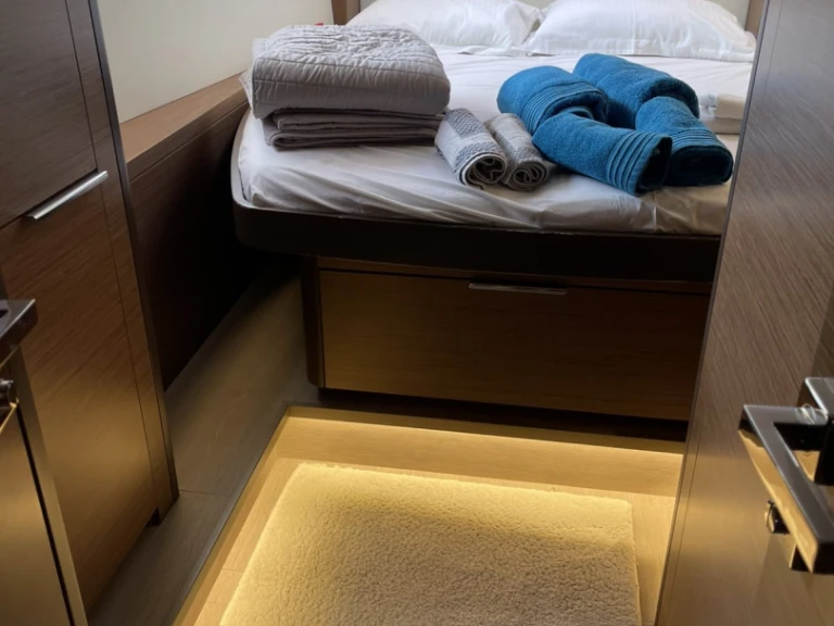 YachtCharter in Álimos - Lagoon Lagoon 50 auf SamBoat