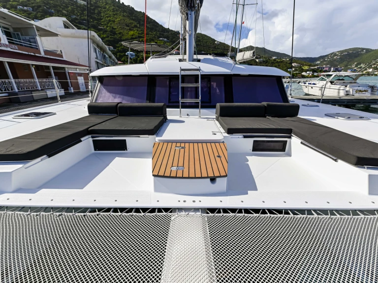 Katamaran mit oder ohne Skipper Fountaine Pajot mieten in Road Town