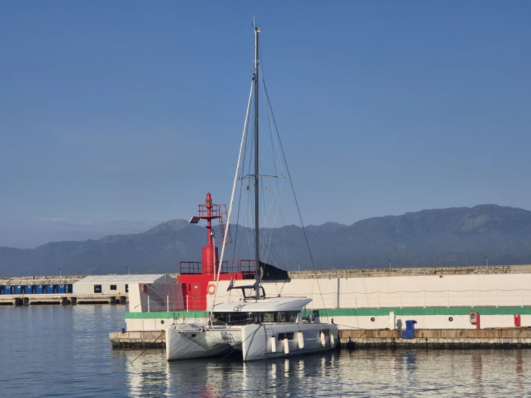 Vermietung Katamaran Lagoon mit Führerschein