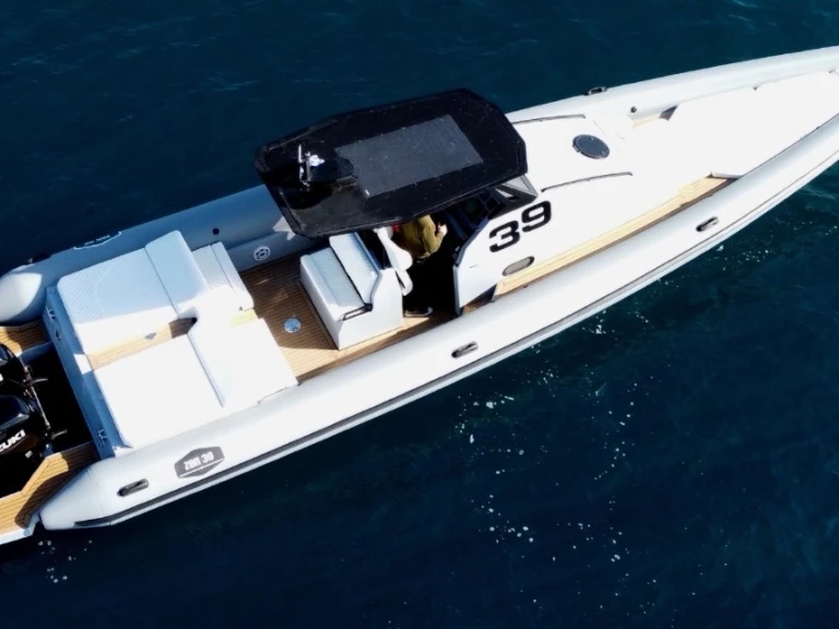 Schlauchboot mieten in Adámas zum besten Preis