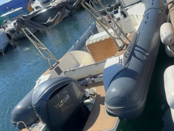 Schlauchboot mieten in Fréjus - Capelli Tempest 775 Open