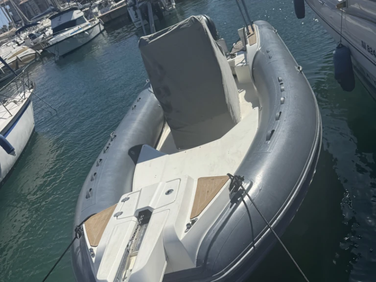 Bootsverleih Capelli Tempest 775 Open Fréjus Samboat