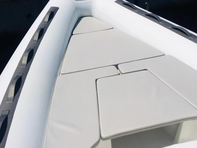 Schlauchboot mit oder ohne Skipper Magnus mieten in Porto Rotondo