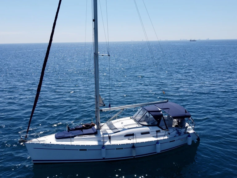 Segelboot mit oder ohne Skipper Bénéteau mieten in Barcelona