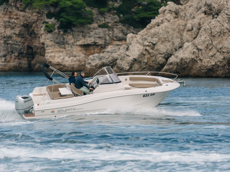 Ein Atlantic open 750 mieten in Split Port