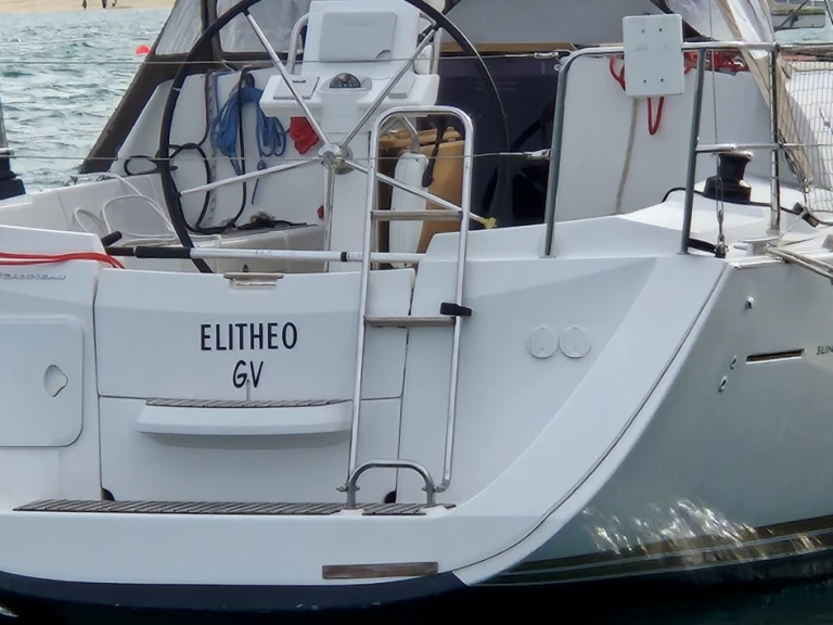 Segelboot mit oder ohne Skipper Jeanneau mieten in Saint-Quay-Portrieux