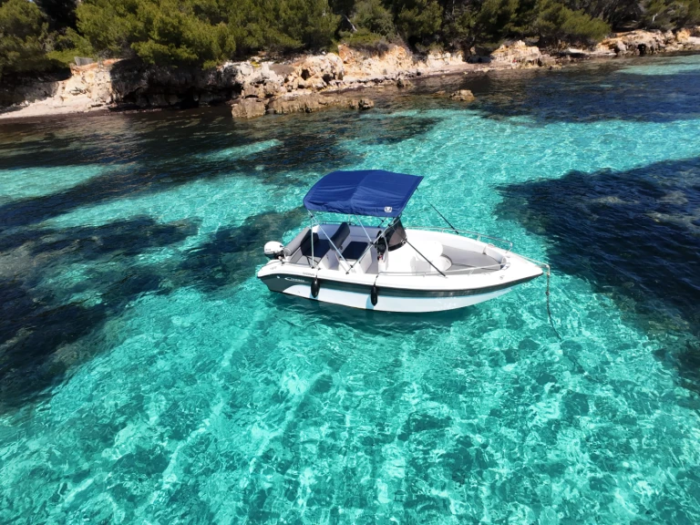 YachtCharter in Mandelieu-la-Napoule - Poseidon BlueWater 170 auf SamBoat