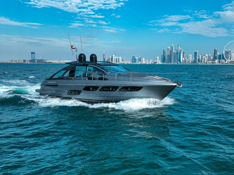 Boot mieten Dubai Marina günstig Pershing 5x
