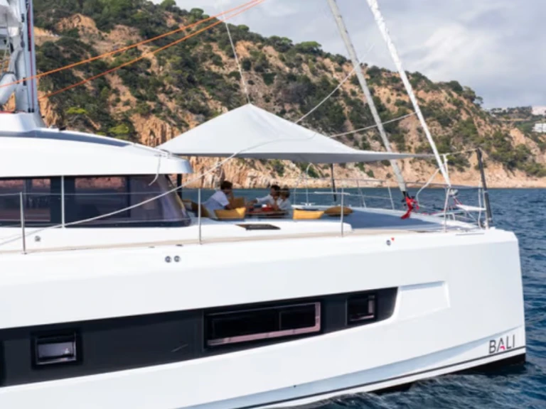 Vermietung Katamaran Bali mit Führerschein