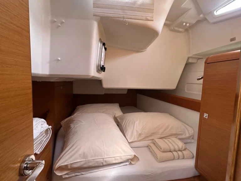 Ein Jeanneau Sun Odyssey 519 mieten in Seget Donji