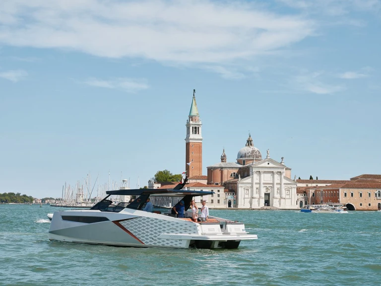 Boot mieten Casale sul Sile günstig Dracan 42