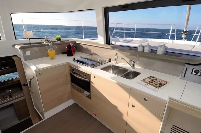 Katamaran mit oder ohne Skipper Bali mieten in Kalkara