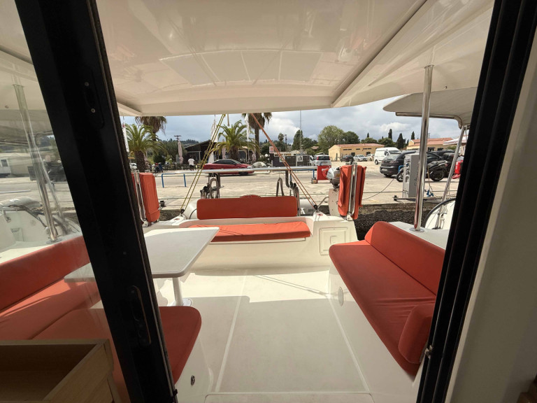 Katamaran mit oder ohne Skipper Excess mieten in Gouviá