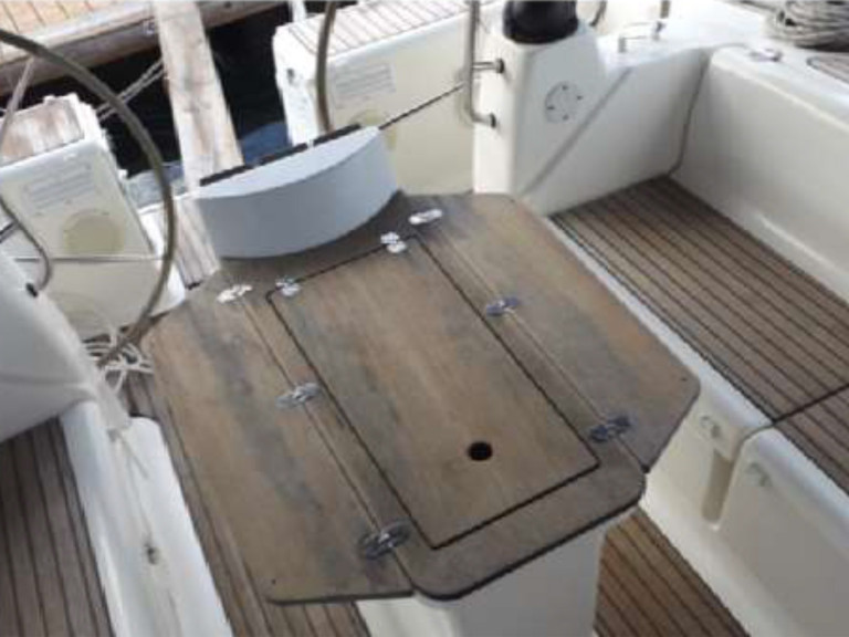 Ein Bavaria Bavaria 50 Cruiser (5 cab.) mieten in Kalkara